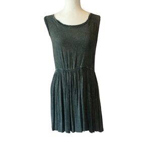 Mineral Washed Sleeveless Dress in Green